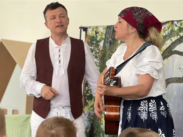 DIVADLO - O HLÚPEJ ŽENE (Jožko a Janka Jendrichovskí)